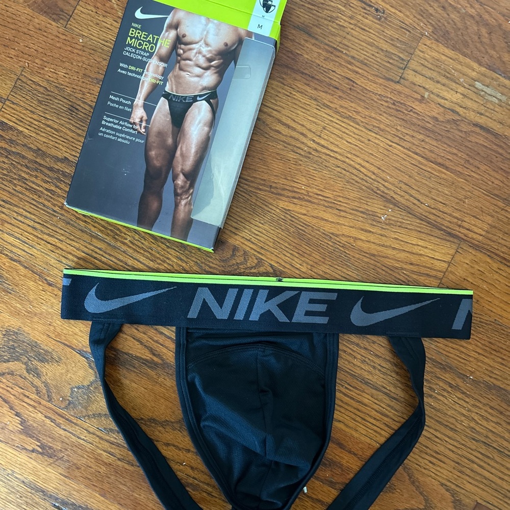 Rare/Discontinued Nike Men's Black Breathe Microfiber Jockstrap - Picture 4 of 5